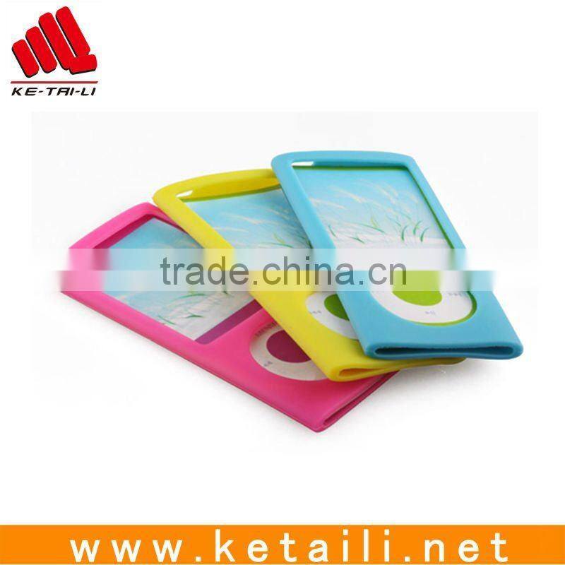 fashion silicone phone case for ipod nano 5 with wristband