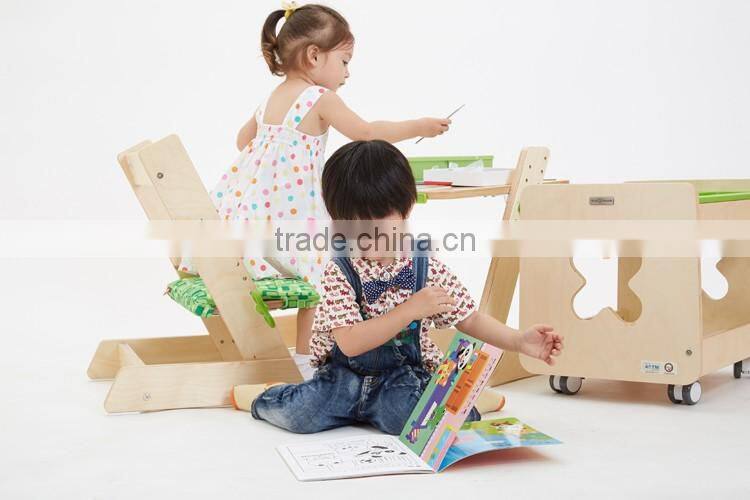 TCT workstation TD2101S Q-MoMo childs kids wood playing drawing table