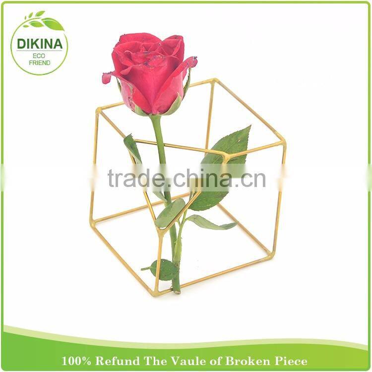 stand or hanger in copper wire Evergreen | Modern & Simple Houswares Dodecahedron flower tillandsia air plant holder