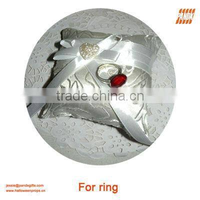 Lovely White lace plain inflatable polyester ring pillow