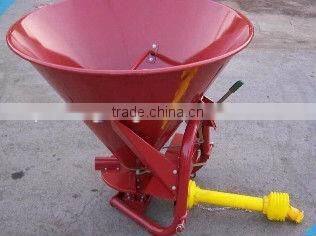 Agricultural Tractor Mounted Fertilizer Spreader