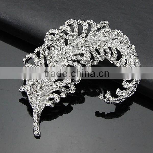 Handmade pearl butterfly brooch high end pearl butterfly brooch 2016 korean style pearl butterfly brooch