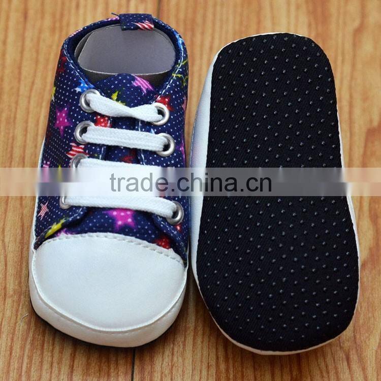 Star printed Baby footwear with shoestring