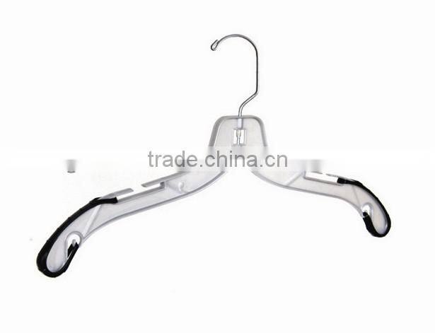 anti skid pad for hanger