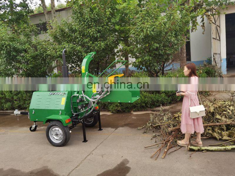 High Efficiency Forestry Wood Log Timer Branches Use Self Powered 40 HP Hydraulic Portable Wood Chipper/Wood Shredder/Crusher