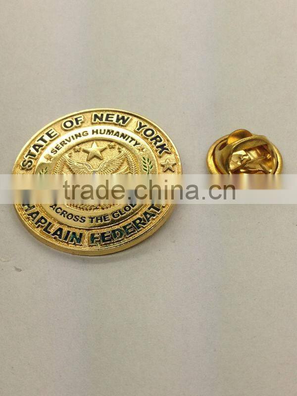 Custom casting metal souvenir lapel pins/custom die struck badges