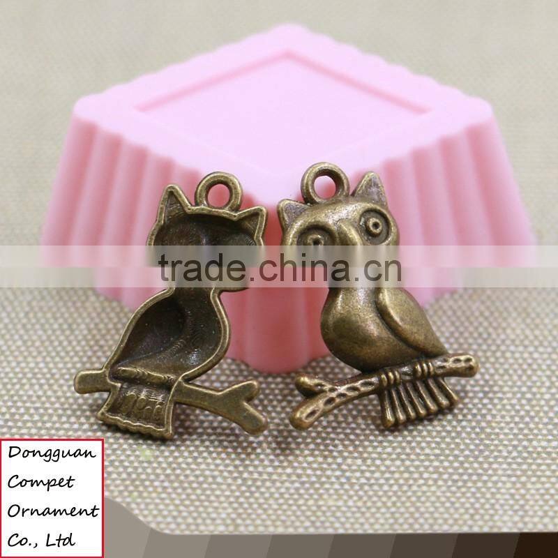 Wholesale diy jewelry zinc alloy ancient bronze 23*18mm branches owl pendant