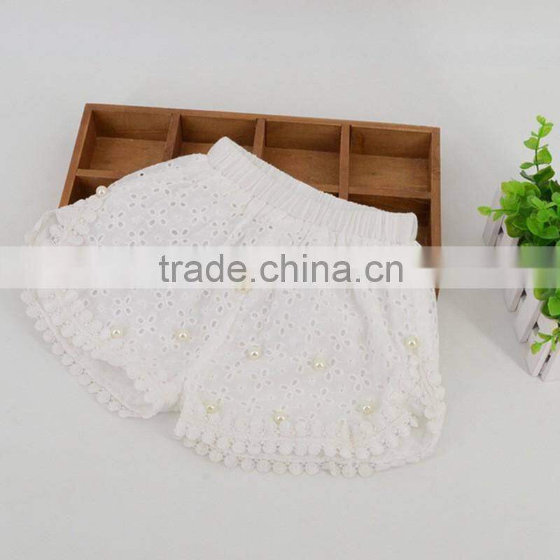 New Korean Cute Baby Girl Beaded Clothes Shorts 2016 New Summer Girl Ivory Corchet Pearl Pants Lovely Little Girl Short Pants