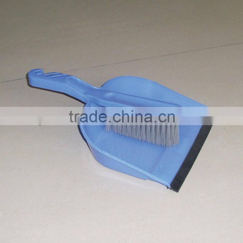 brush and dustpan mould