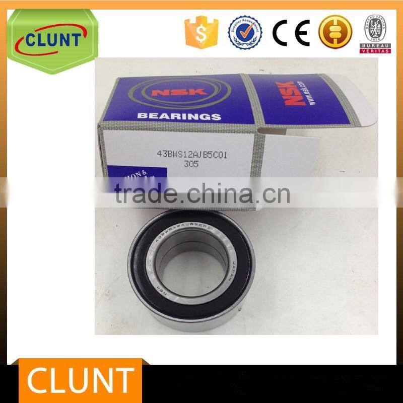 Japan KOYO brand Front Wheel Hub Bearing DAC3055C with bearing Assembly