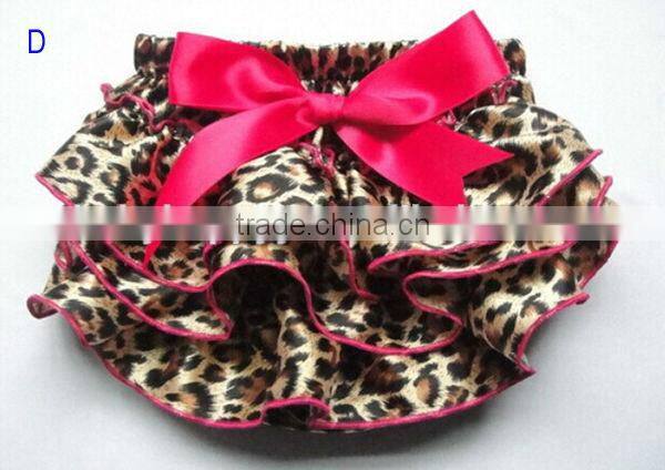 wholesale top selling cool minion fancy soft touch satin fashion style baby infant bloomer