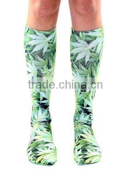 wholesale sublimated custom leaf weed socks
