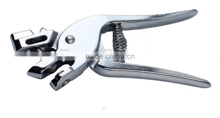 Zinc alloy puncher for pig