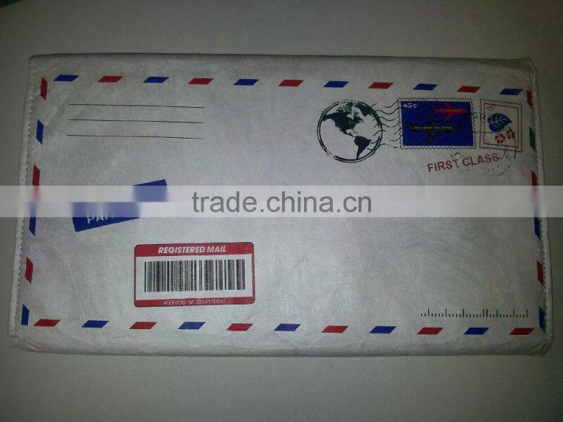 The envelope style Tyvek bag