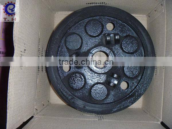 Different sizes and colors clutch pully