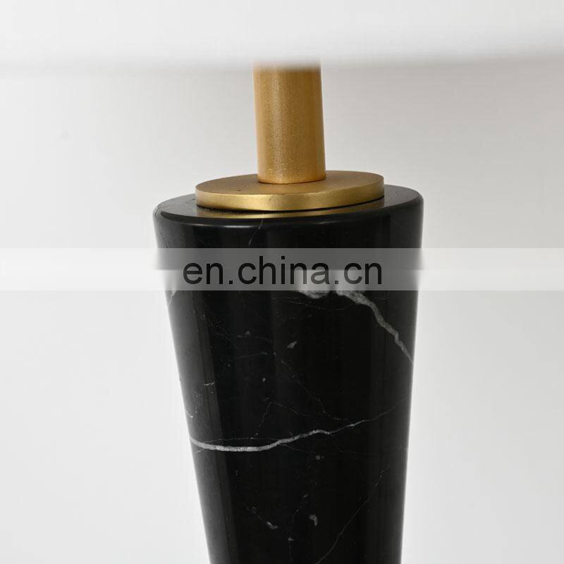 China Fashion Hotel Bedside Bedroom Desk Office Novelty Home Decore Led Table Lamp