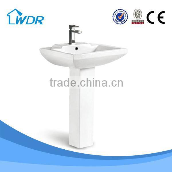 bathroom accessories wholesalers ceramic wash basin