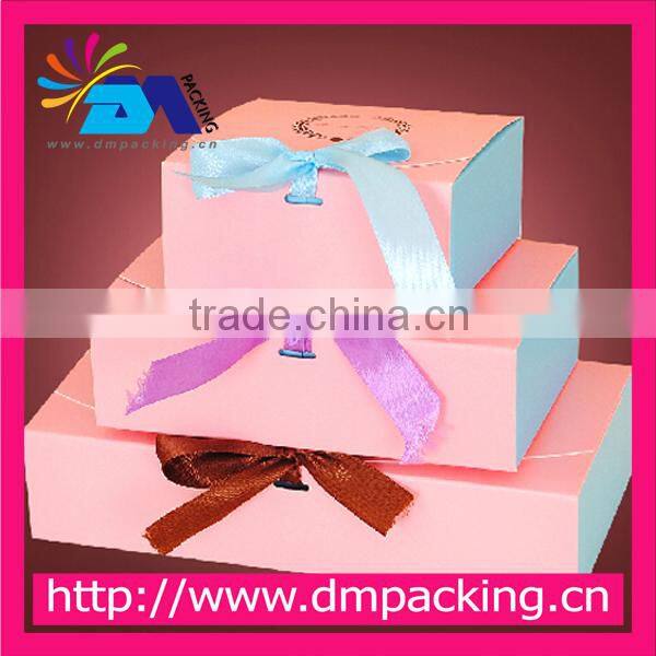 blue wholesale customized cheap paper handle cake box