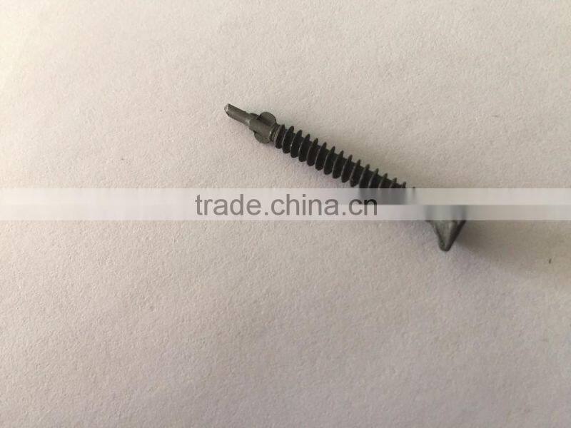 Phosphated Self drilling screw with wings for fiber board and light steel