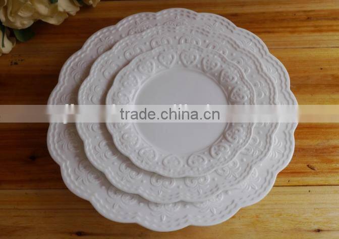Ceramic white dinner plates/ fruit plates/Salad plates with embossed design