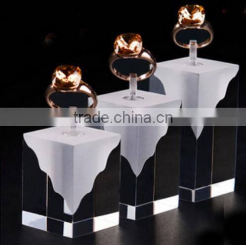 clear acrylic ring display ideas