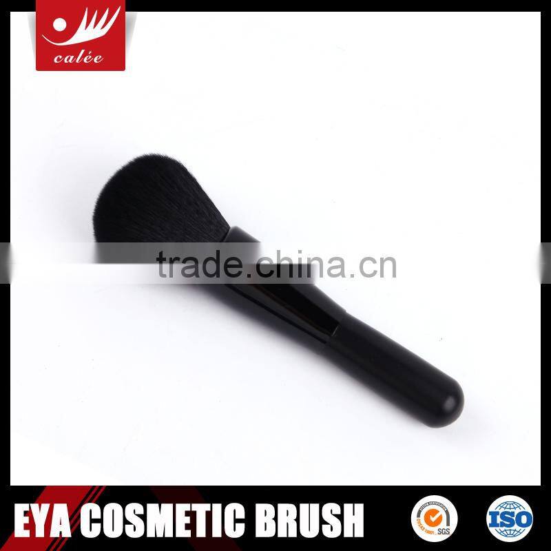 Eya Latest Style of Real hair Short Handle Blush Brush