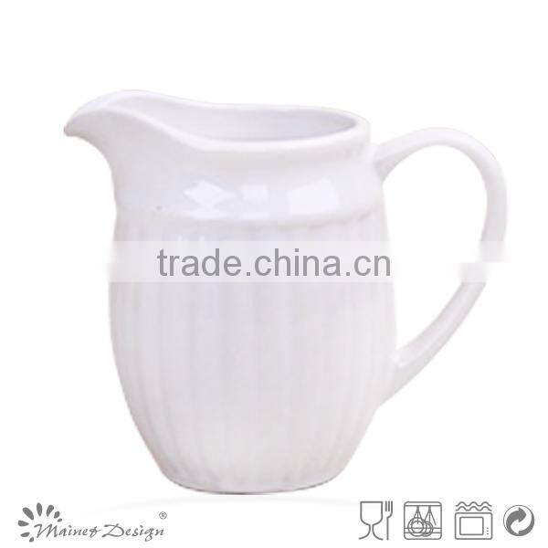Delicate White Color Emboss Ceramic Dinner Set With Vertical Stripe Decoration