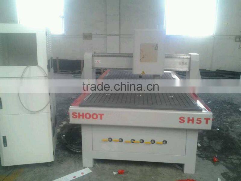 CNC Woodworking Router Machine SH5T with X Y working area 1300x2500mm