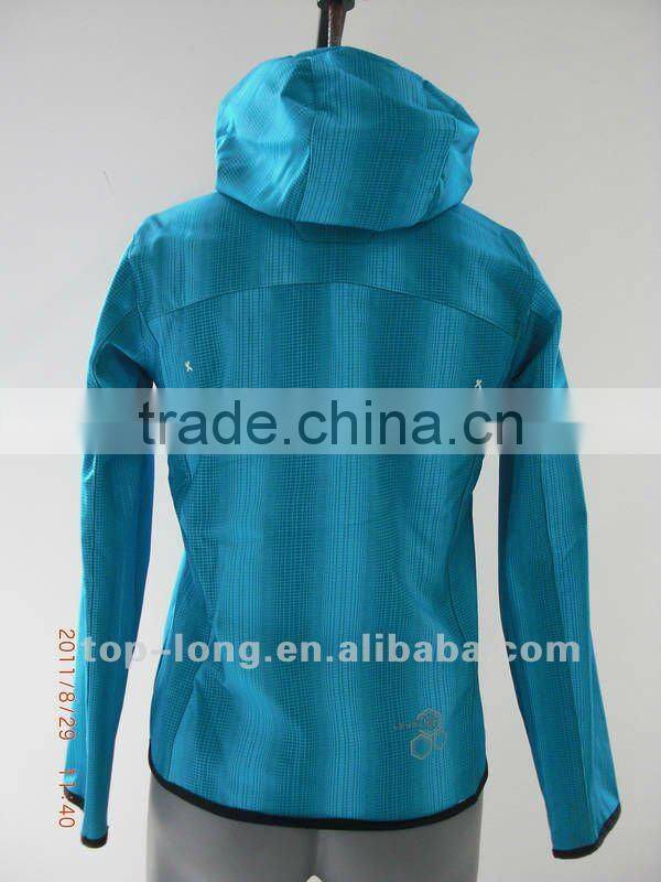 Woman Softshell jacket outdoor clothing with hood