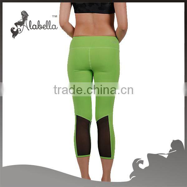 Classic 7/8 green yoga mesh capri leggings