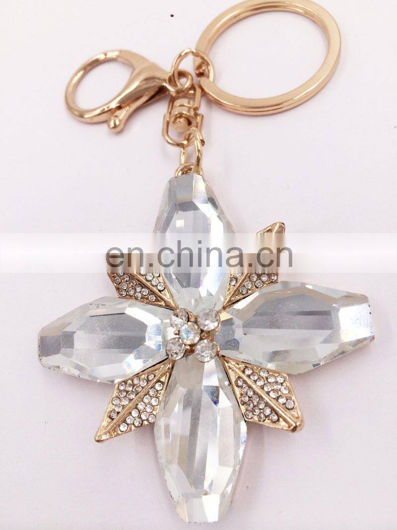 Custom Promotional Luxuriant Cute Diamond Key Chain Give Gifts