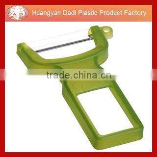 plastic peeler