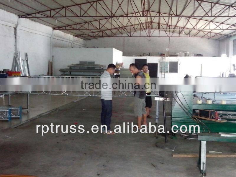 aluminum trussing for stage lights