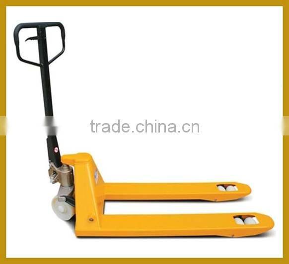 SOLPACK LOWER COST HAND PALLET TRUCK (2.5 Ton)