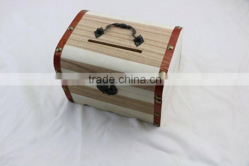 Continental retro multifunctional wooden jewelry box