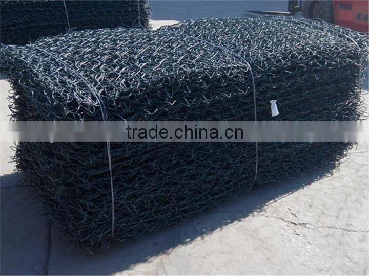 high quality anping hexagonal mesh fence factory(ISO9001)