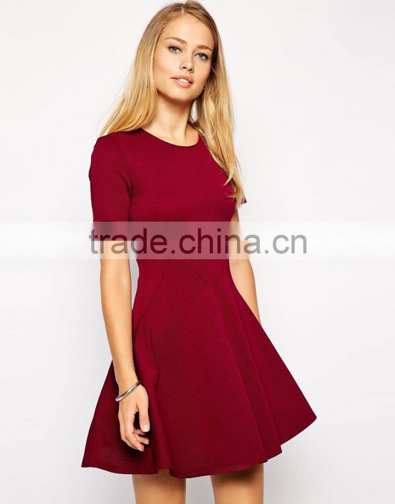 kater Dress with Textured Seam Detail and Short Sleeves