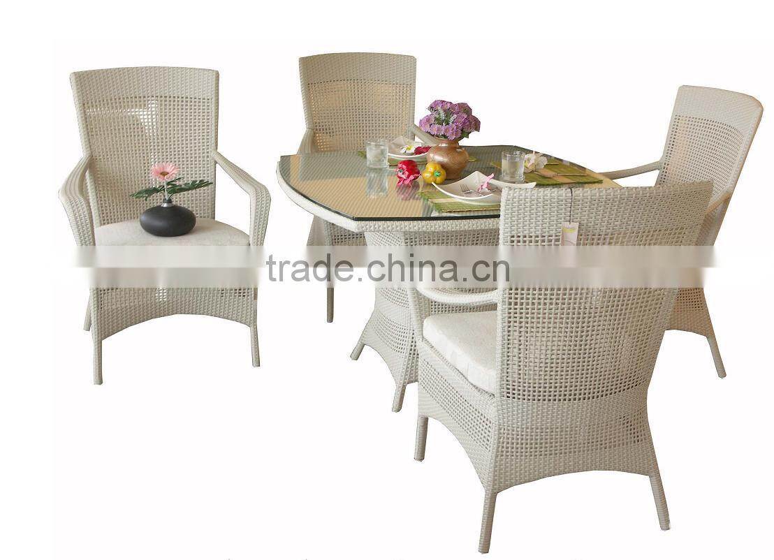Modern Rattan Wicker Dining Table and Chairs for 4 Persons