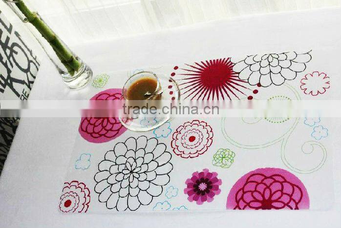 Purple flower dining table placemat for home