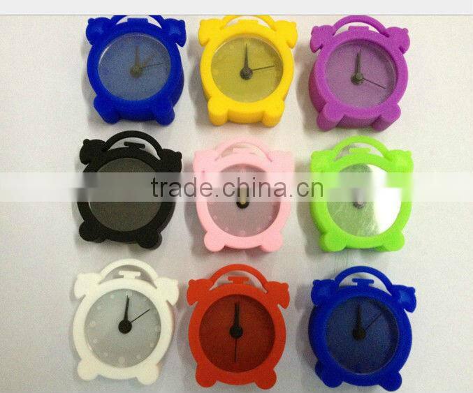 Wholesale Fashion fun shape fancy kid date and time antique desk clock