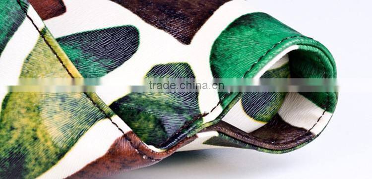 Fahionable giraffe pattern leather make up bag and ladies clutch bag