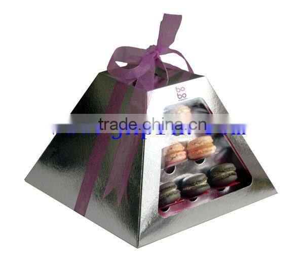 printed christmas gift box with card