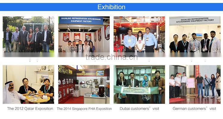 Vertical showcase beverage cooler supermarket display freezer