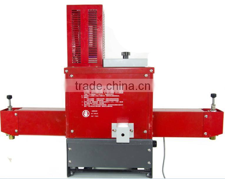 Hot melt glue machine with two heads