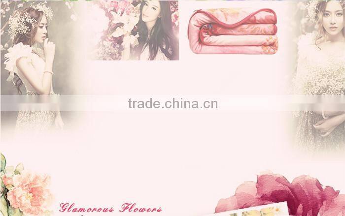 wholesale flannel bedding set contain quilts and two pillows from china factory