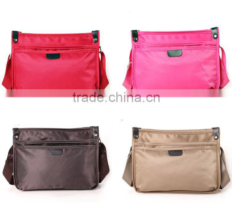 New fashion nylon messenger bag wholesale