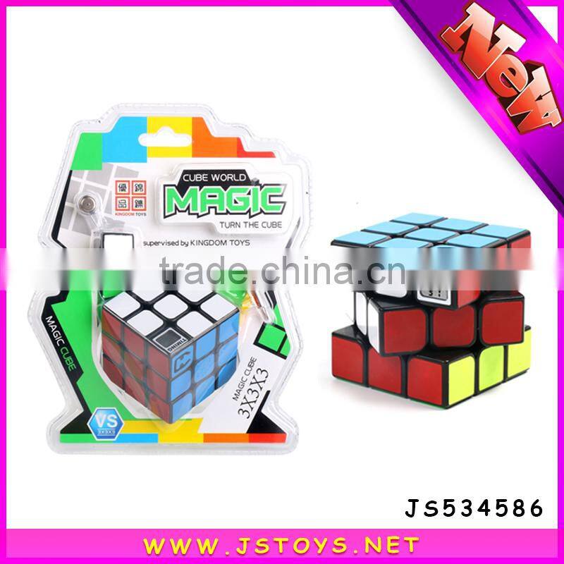 2016 new style plastic cube for kids