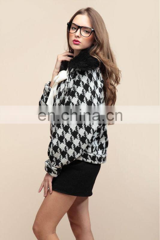 Thicken double-breasted faux fur collar batwing sleeve overcoat for ladies