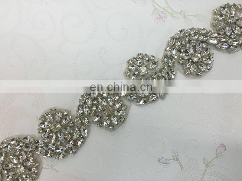 2016 Hot Fix Motif Bridal Wedding Dress Accessories Crystal Bridal Applique Trim