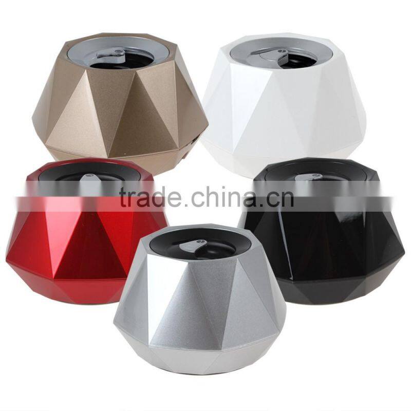 High quality Wireless Bluetooth Speaker With Unique Stretchable Design transmission Distance Stronger